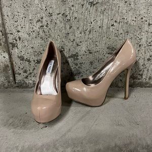 Steve Madden 4 inch Nala Platform Heels in Nude/Blush